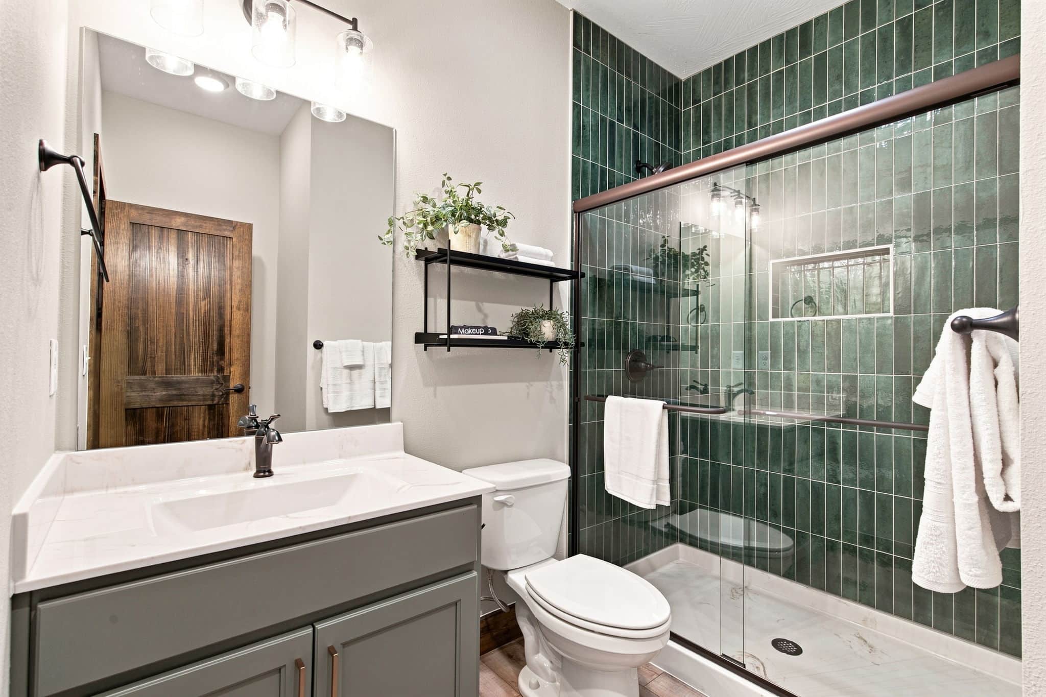 Finally... a bathroom with shelving