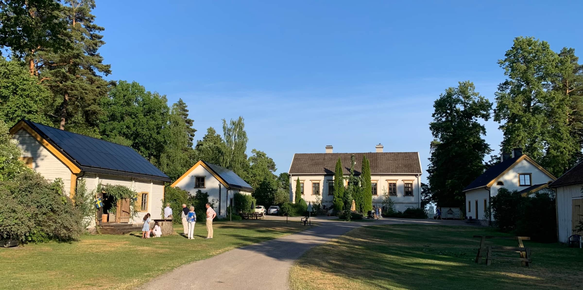 Arrival at Flemma Gård