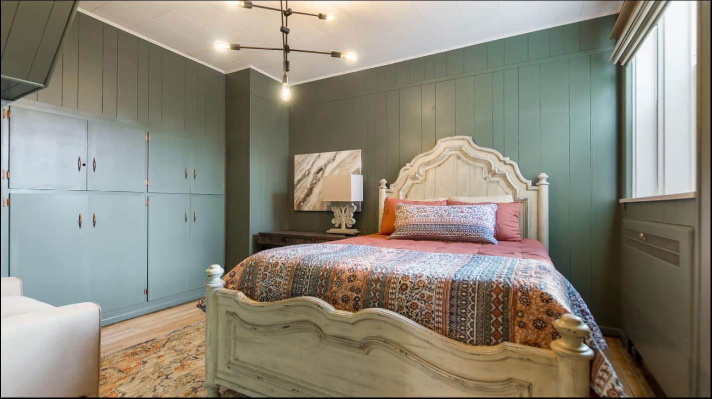 McKinley Mansion, Bball Gym sleeps 70, Pocatello