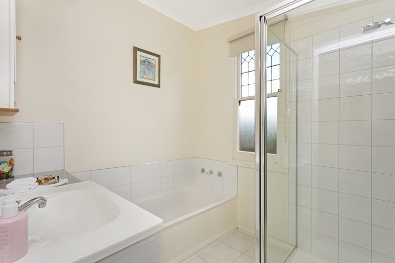 Miss Pyms - Walk in Shower