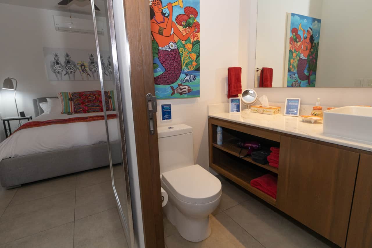 Master bedroom has own bathroom en-suite with walk in shower. 