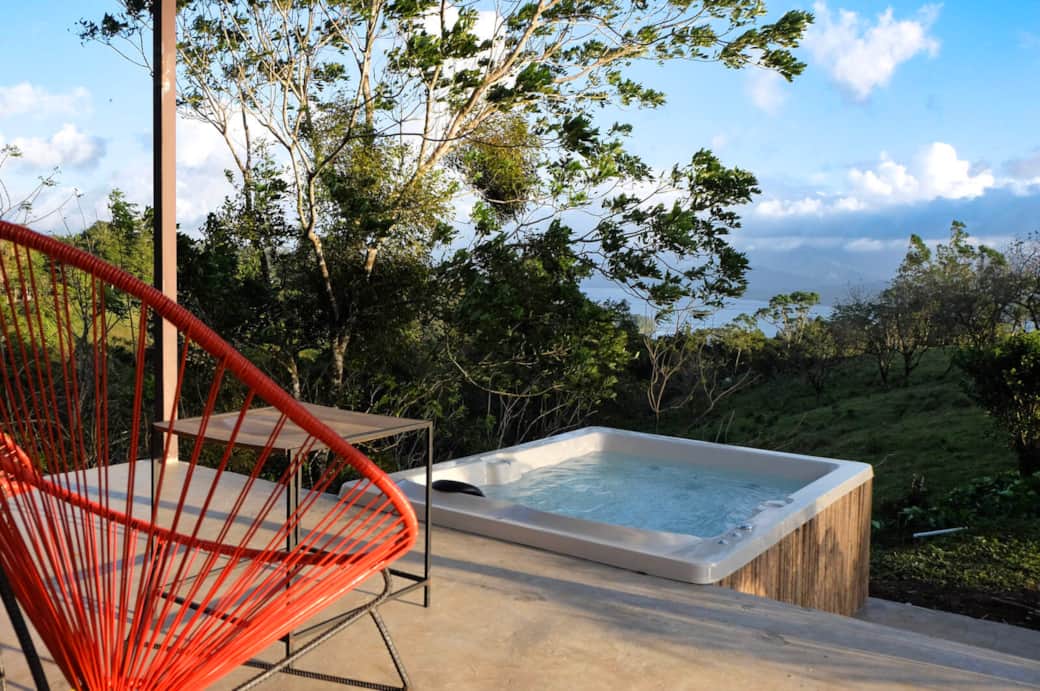 Nuevo Arenal Jacuzzi View