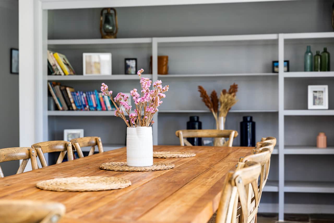 Yurali House Dining Table