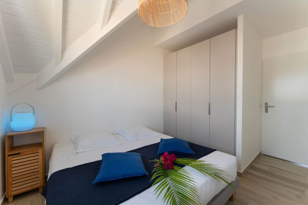 14 Main Floor Bed Room Config 1 Lit double