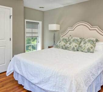 Plenty of windows to enjoy the scenic views as you sleep in the comfy king size bed.