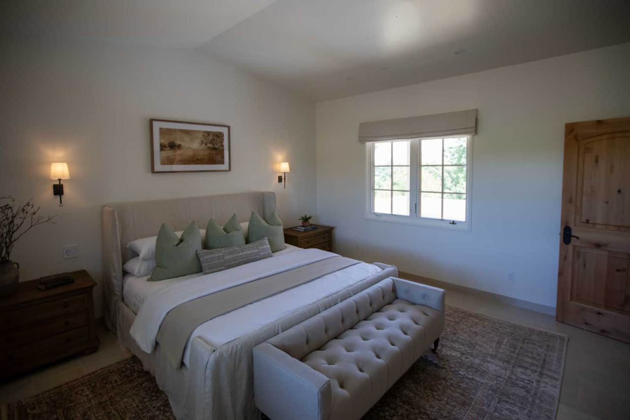 Bordeaux Suite - Bedroom
