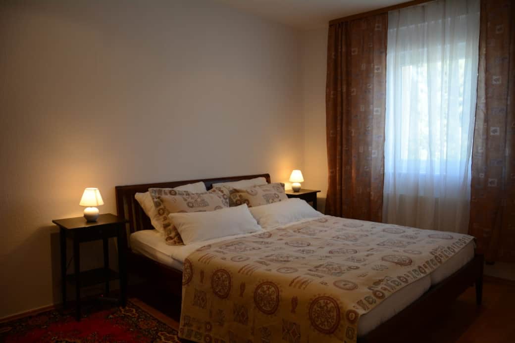 Großes Schlafzimmer