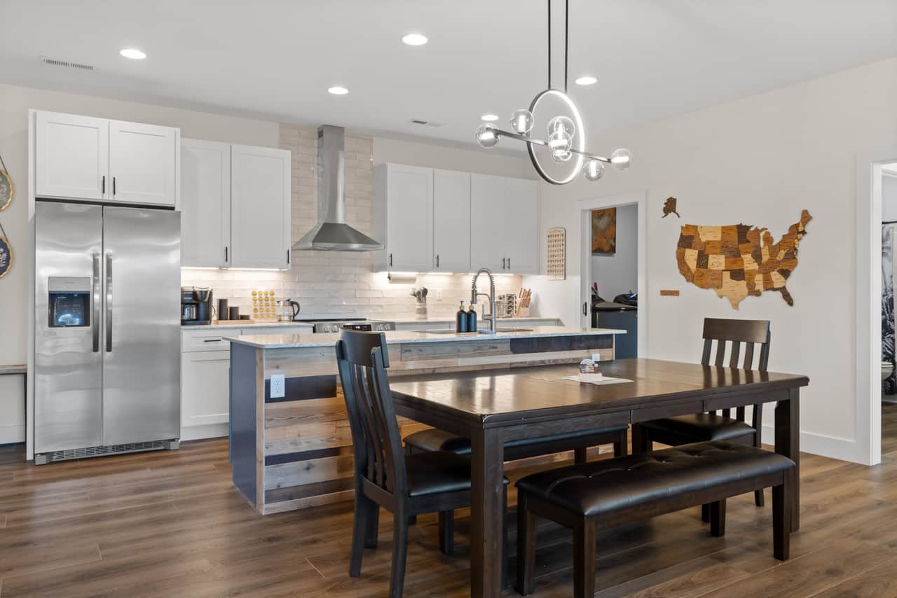MID National Parks Themed Fully Stocked Kitchen and Dining