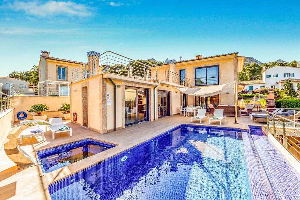 Cavall, Cala Sant Vicenç