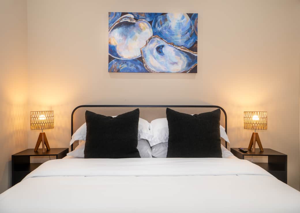 Bedroom 3 - Queen bed with TV