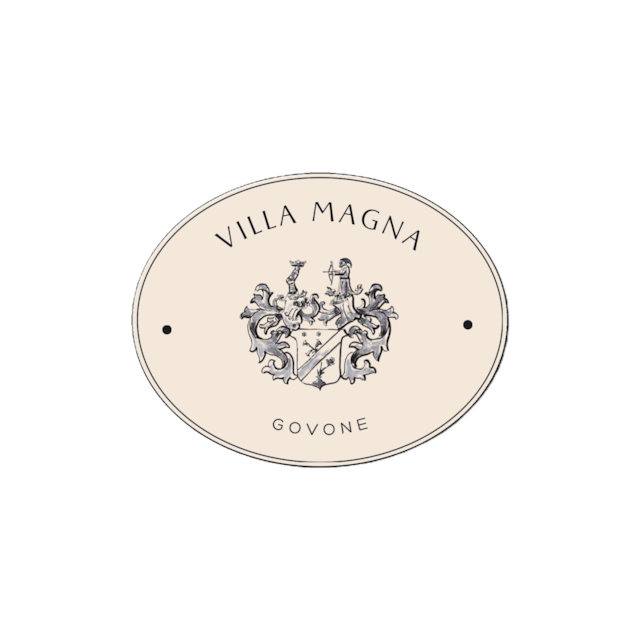 Imposant: Villa Magna mit Pool und Park