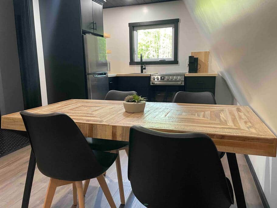 Kitchen and Dining 