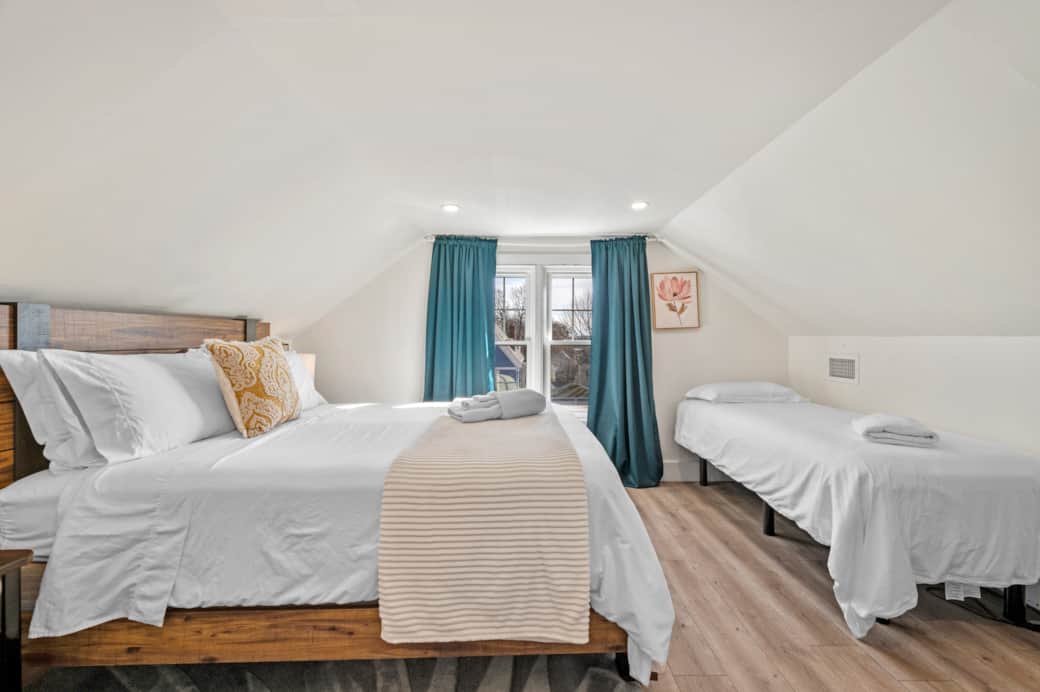 83 print 127Selwyn Units1 3 024