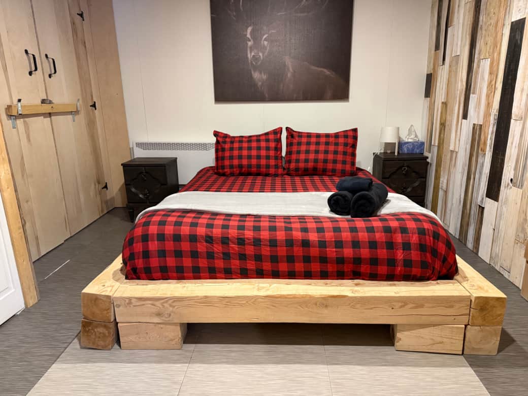 Chambre fermée au sous-sol