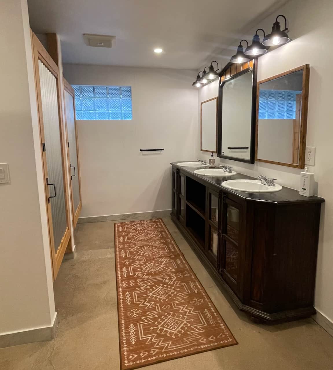 Men's Vanity