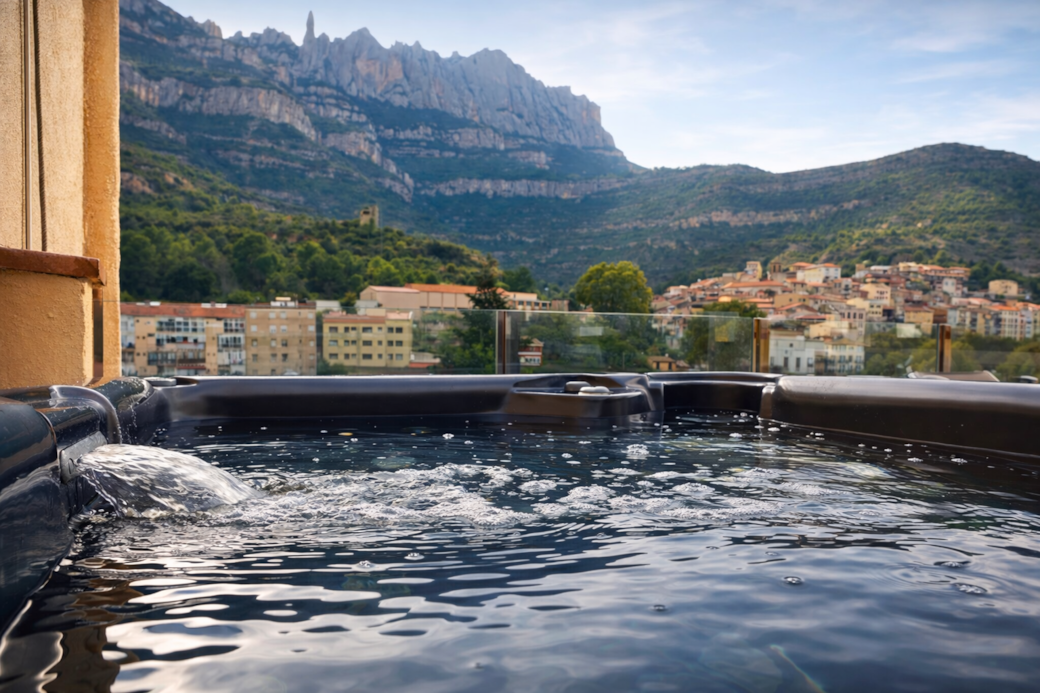 JACUZZI CLIMATIZADO 24/7 JACUZZI CLIMATIZADO 24/7