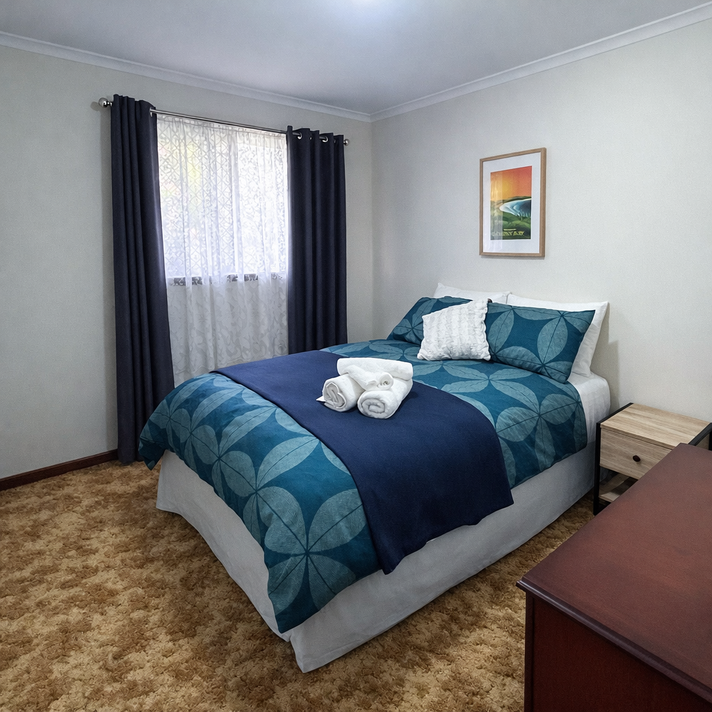 Second Bedroom at Smugglers Cove Holiday Accomodation, Esperance