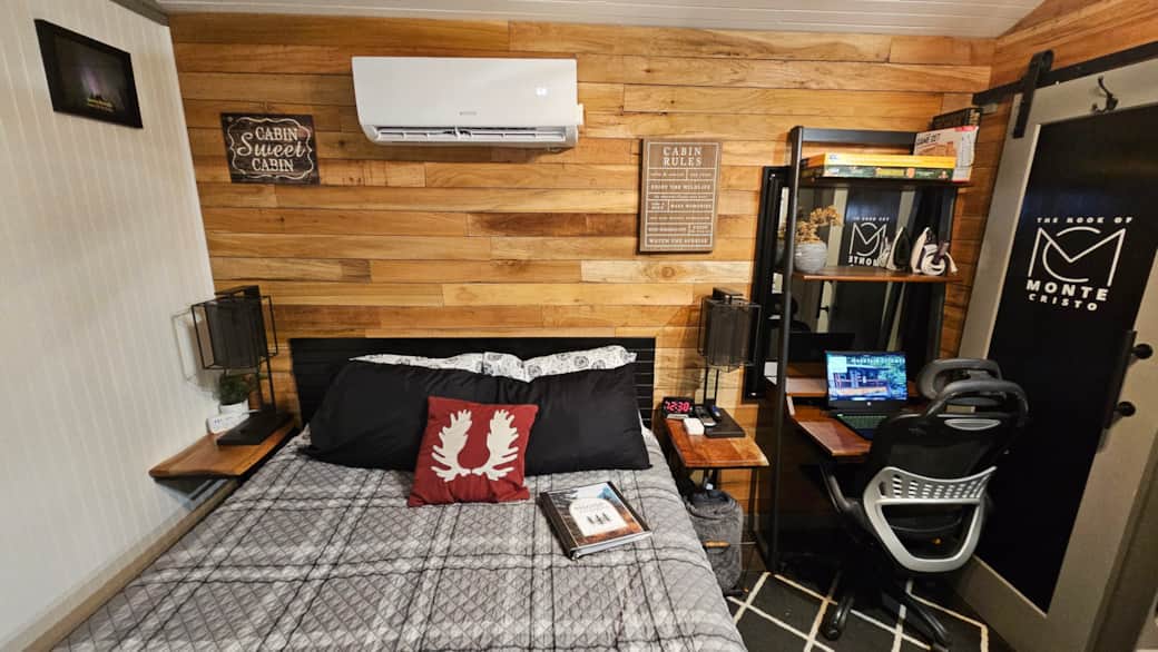 Cool off in the summer with our air conditioned unit or stay warm with the direct air from the heat pump