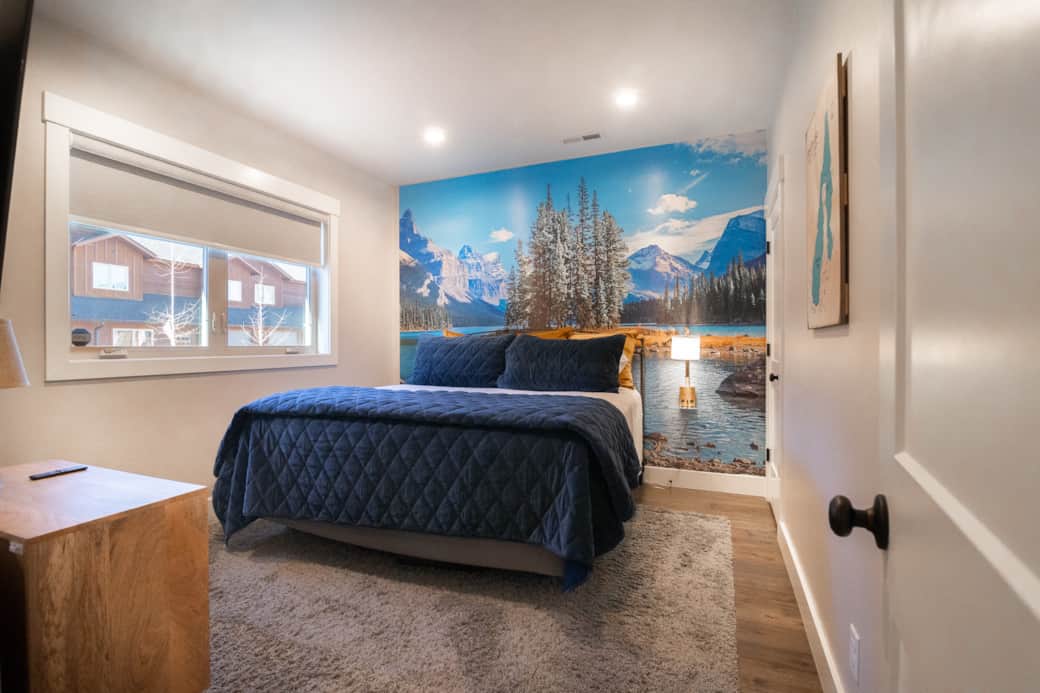 King Bedroom 1st Floor