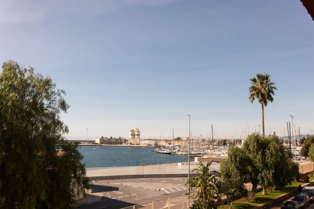 Vistas al Puerto de Motril Vistas al Puerto de Motril