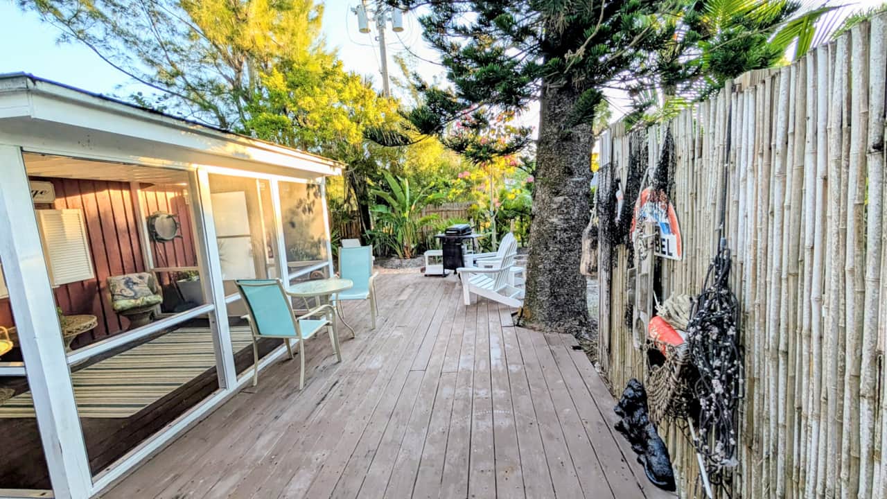 Lobster Cottage screened lanai