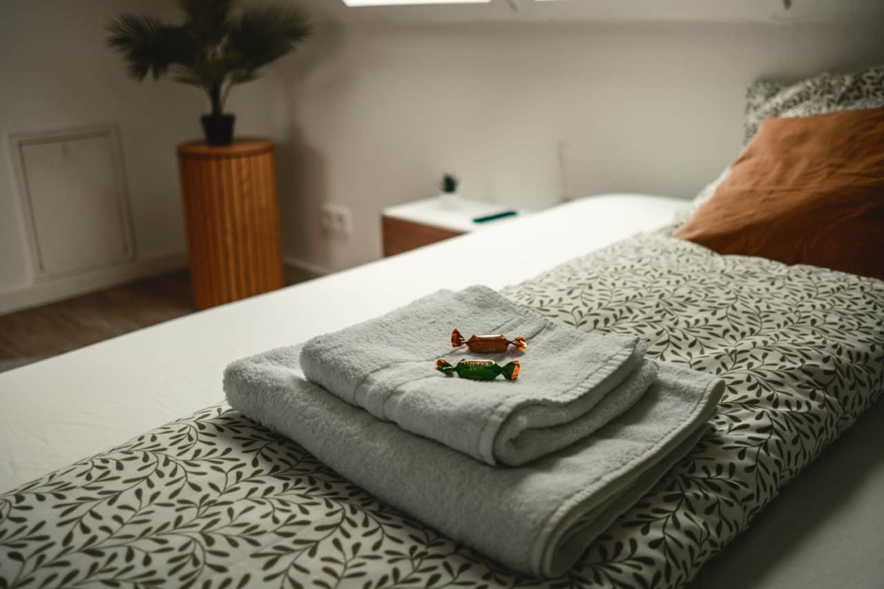 Frisch bezogenes Bett im Teck Loft