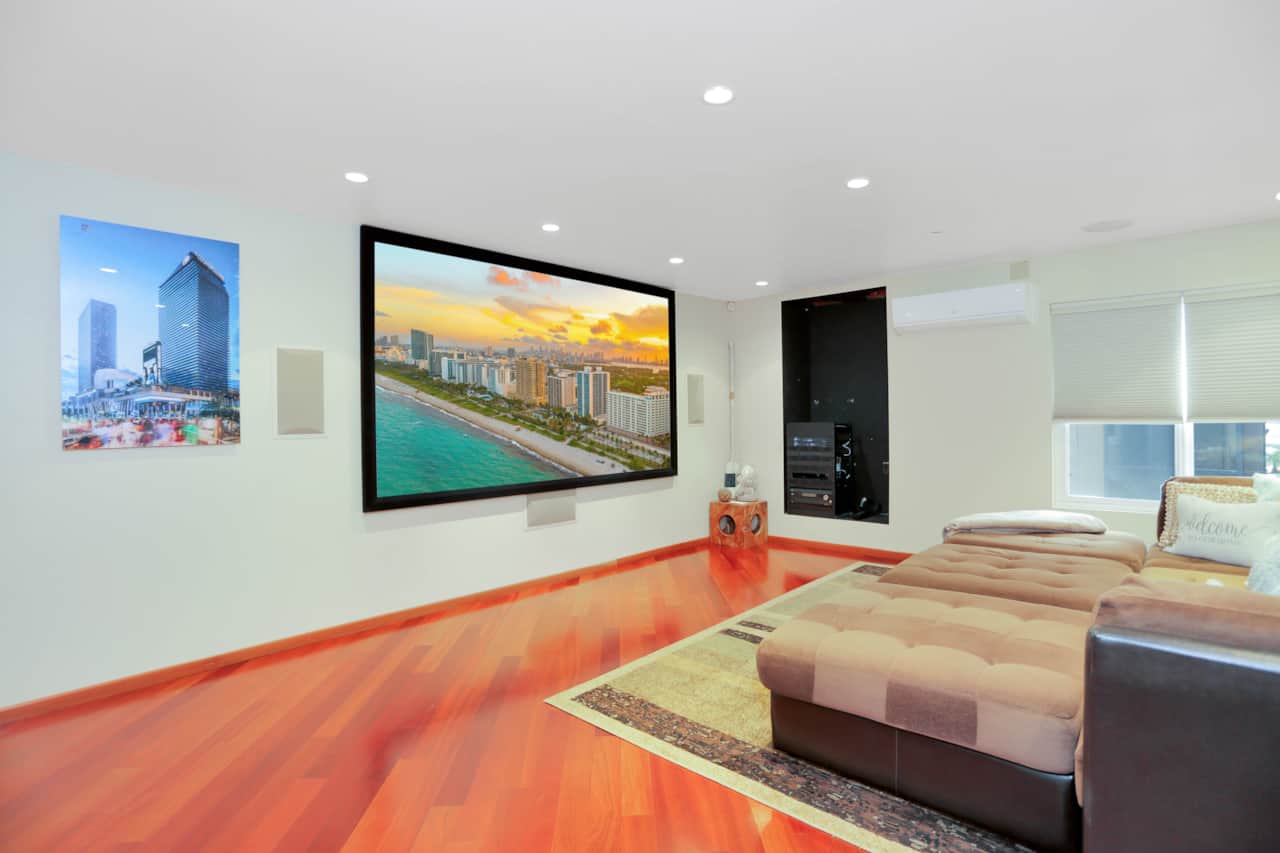 120" TV Screen
