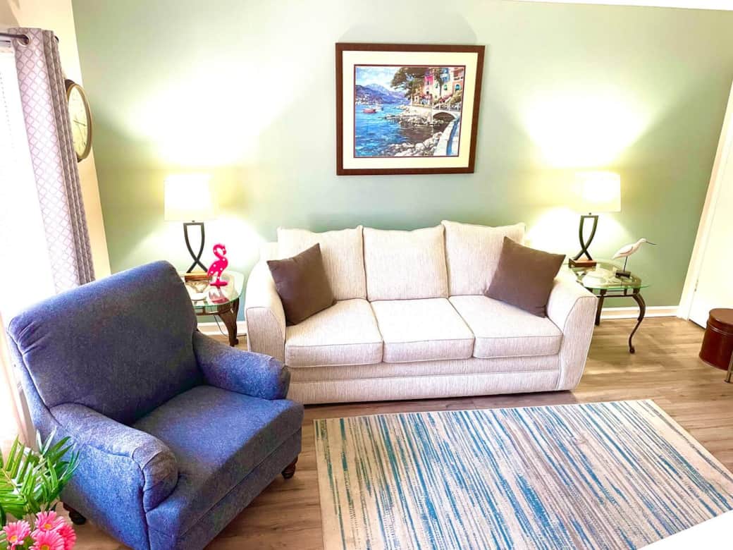 Spacious Living room