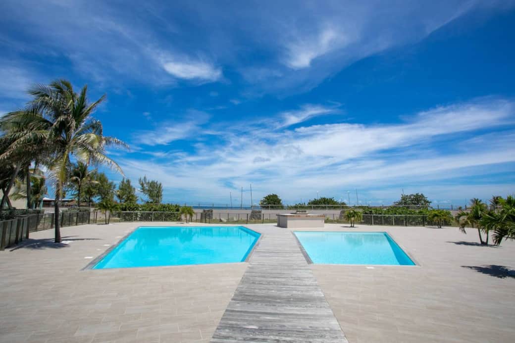 Residence swimming pool Neptune