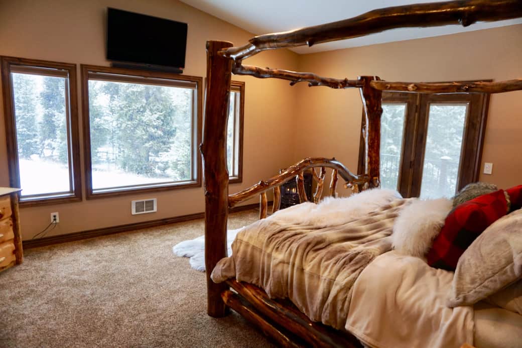 Master bedroom 