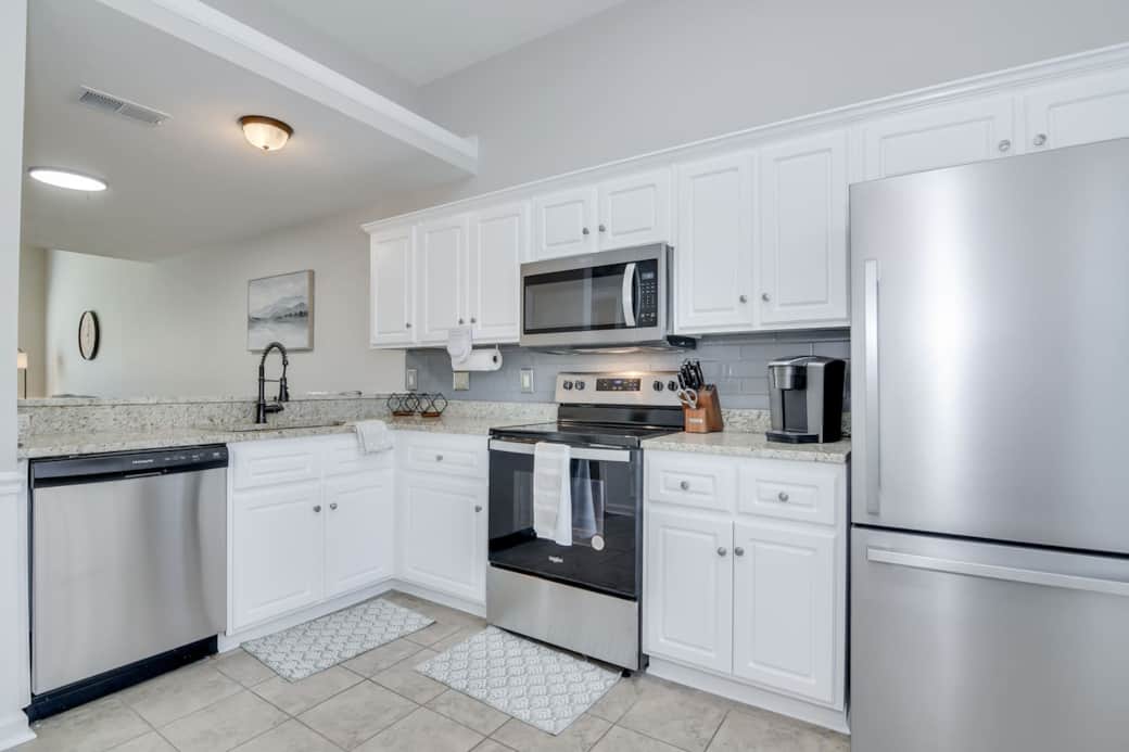 0f4040e1 986a 4de0 9ed3 4d34bd5fe333