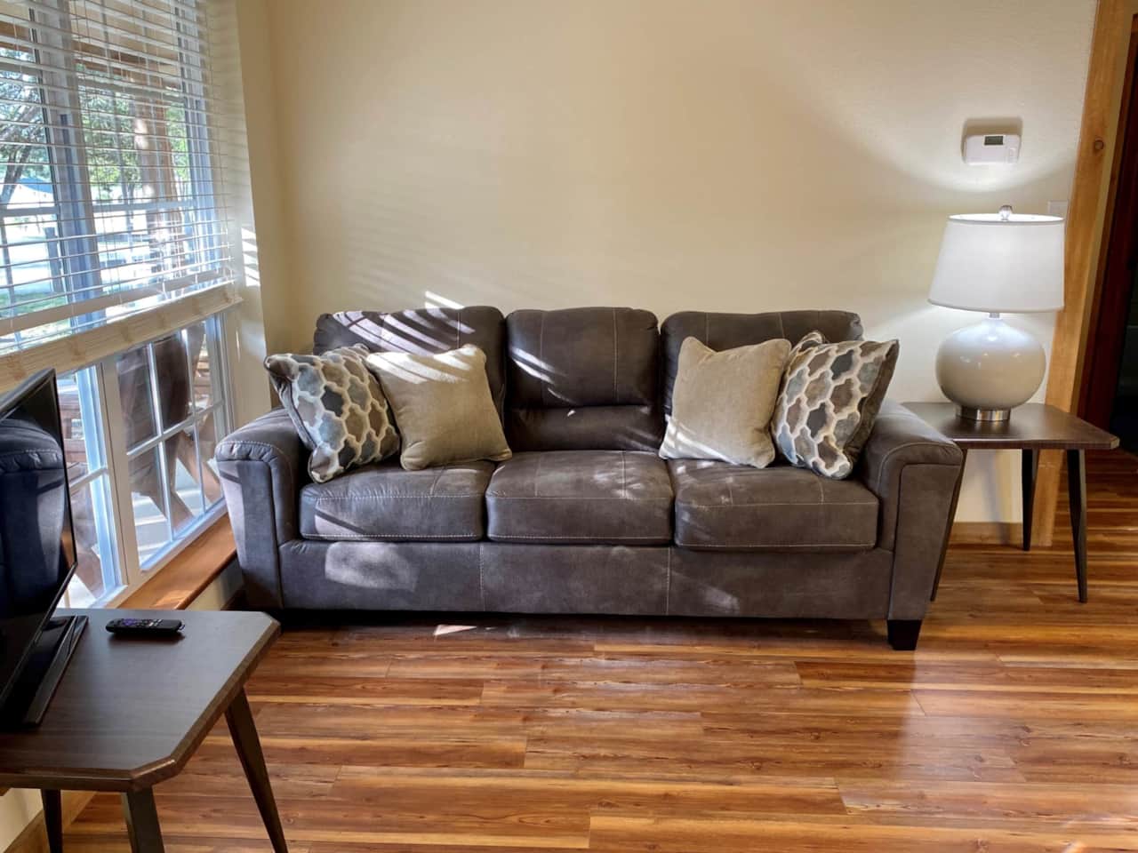 Casa Blanca's Cabin B - Living Area