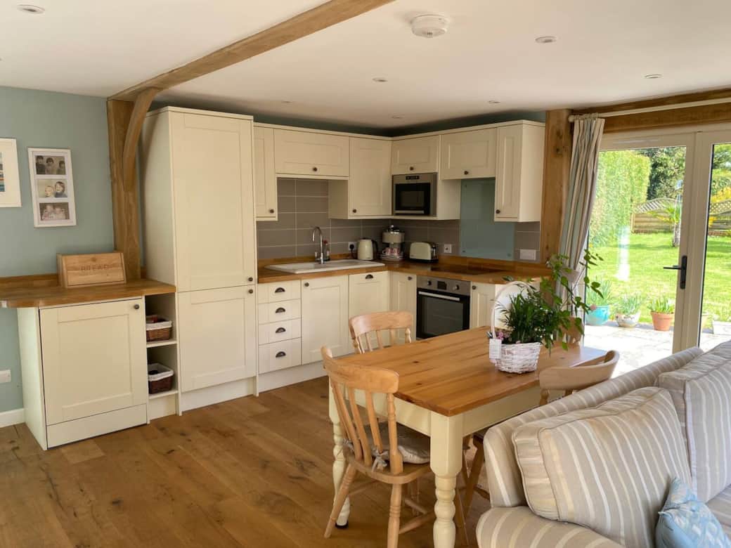 Kitchen/dining area