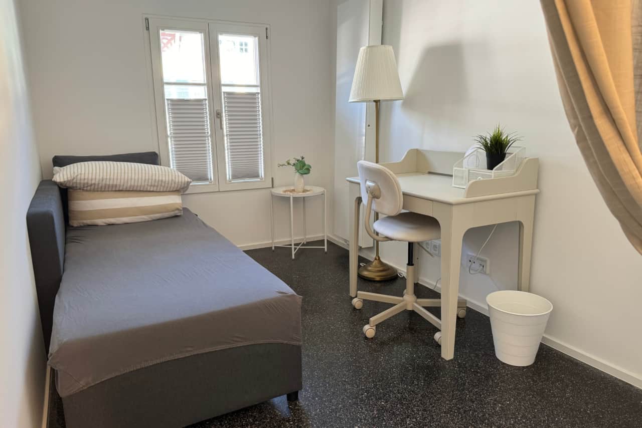 Gästezimmer mit Schreibtisch Arbeitszimmer