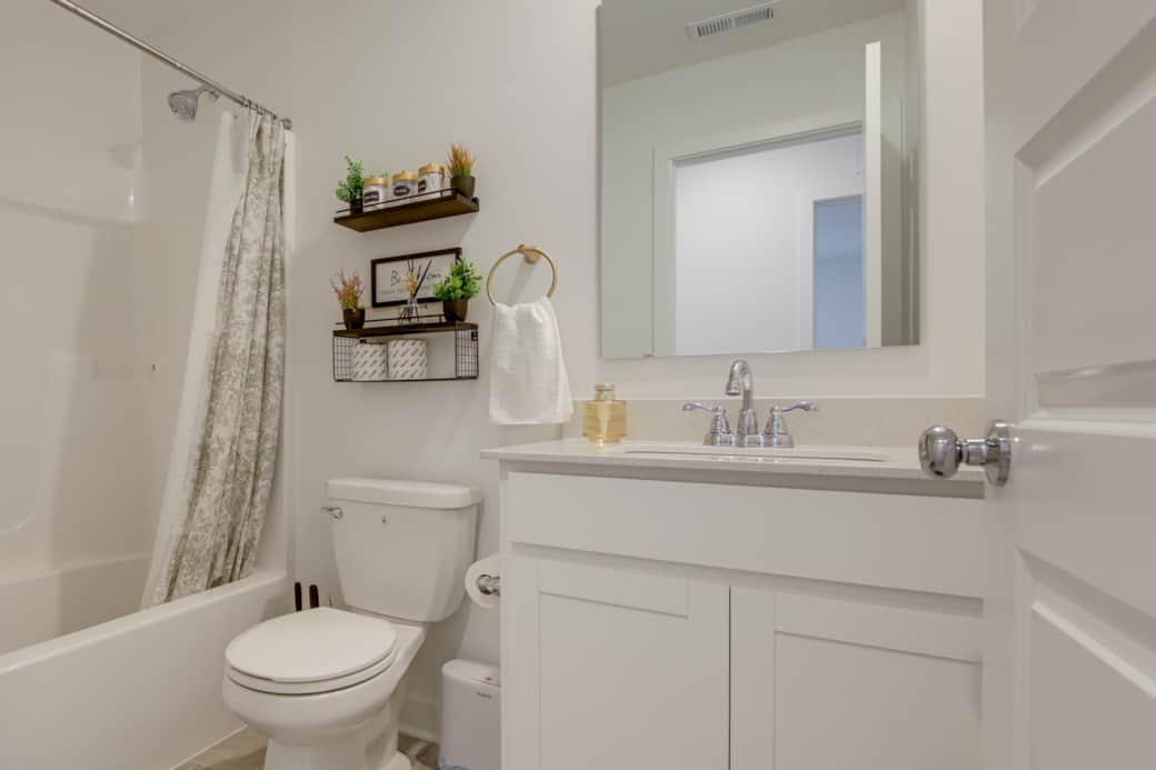 Full bathtub and shower combination