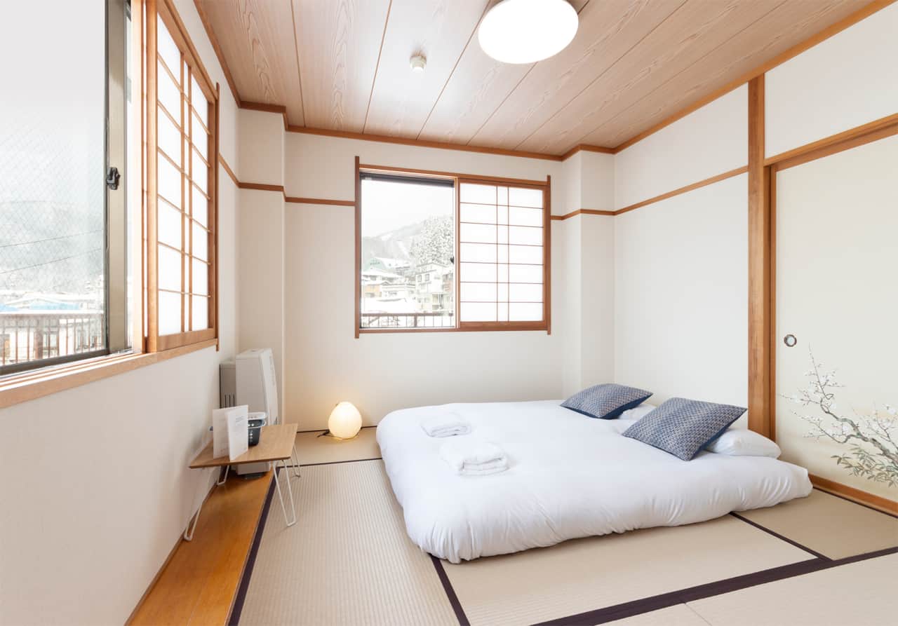 Nozawa Peaks twin room