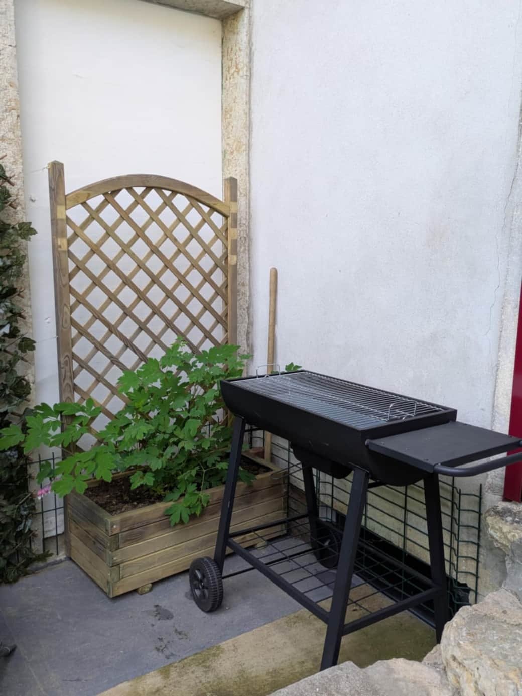 Coin Barbecue au jardin