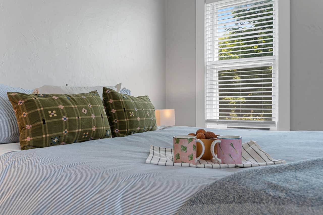 Single Queen Room #1