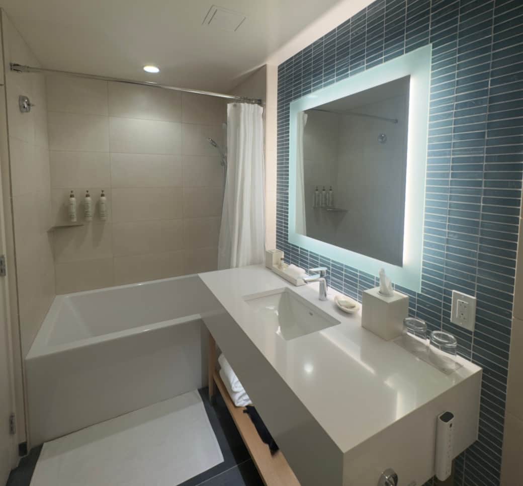 Deep Soaking Tub with Aveda Products