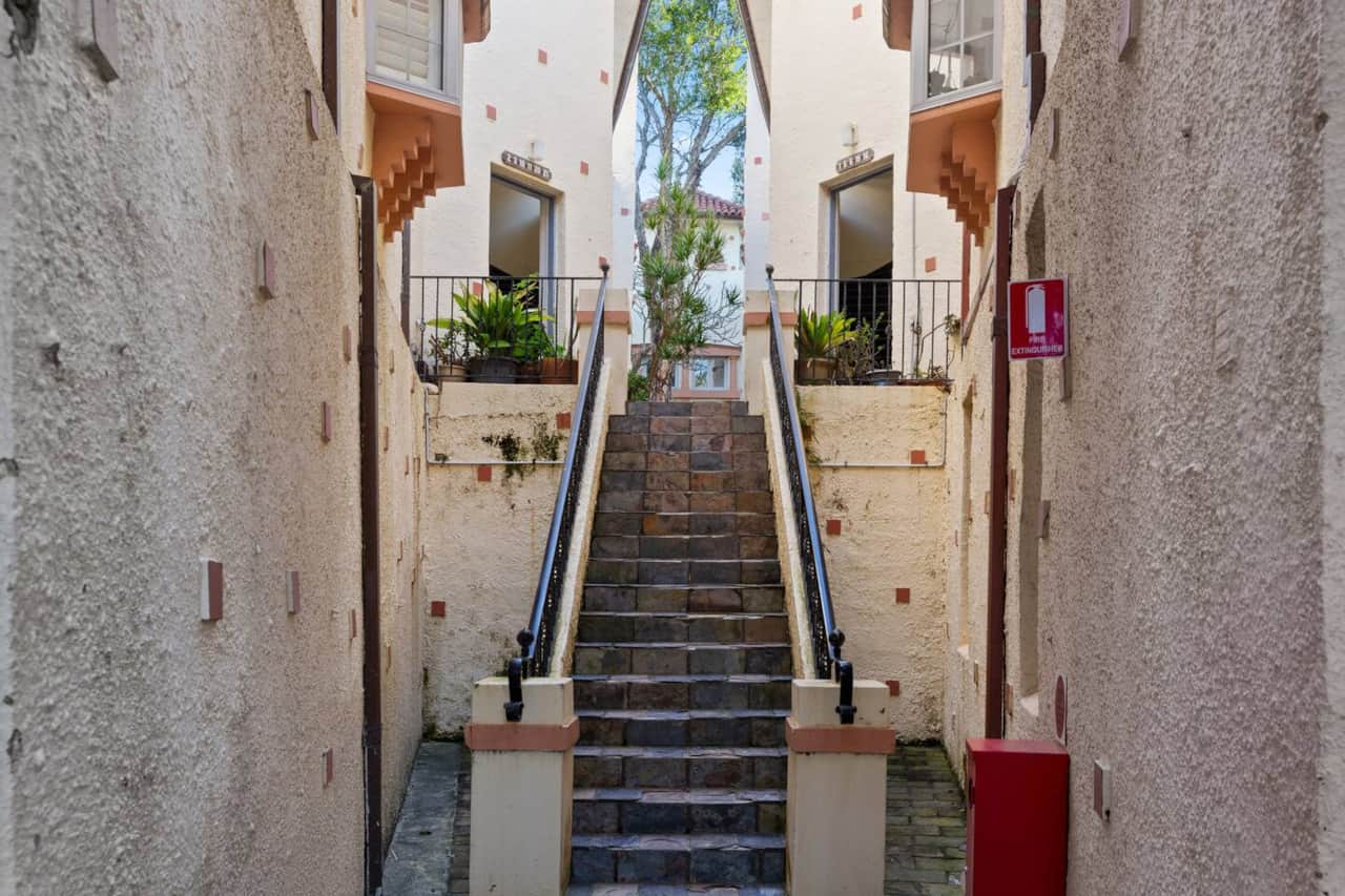 bondi beach, north bondi, tamarama beach, bronte beach, coogee beach, rose bay,  central bondi, beachside apartment,  bondi coastal walk, sydney eastern suburbs, coastal getaway, family friendly, relaxing beach escape