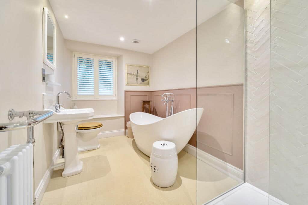 The family bathroom with rolltop bath 