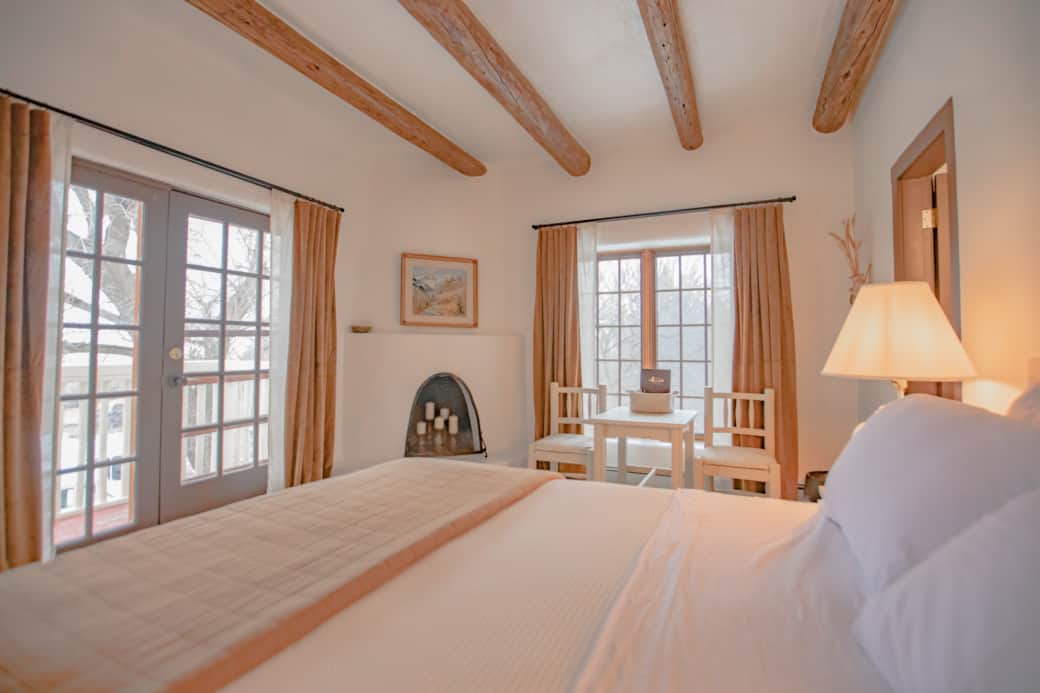 Romantic sunset views with candles.