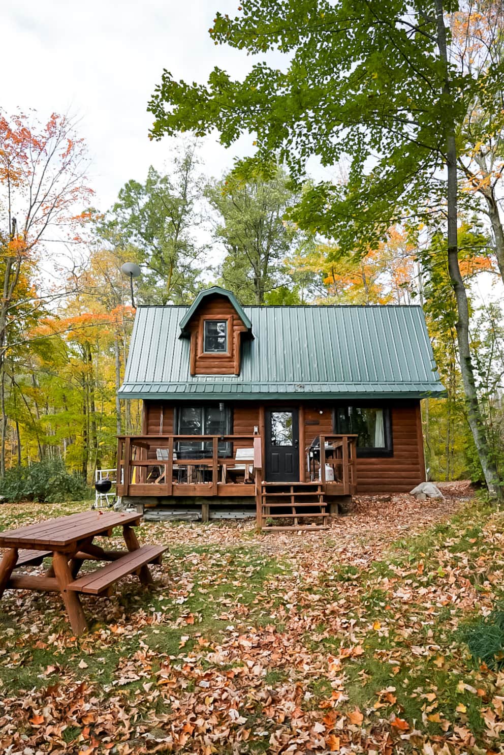 Lil Bear Secluded /Hot Tub Vacation Home in Johnstown