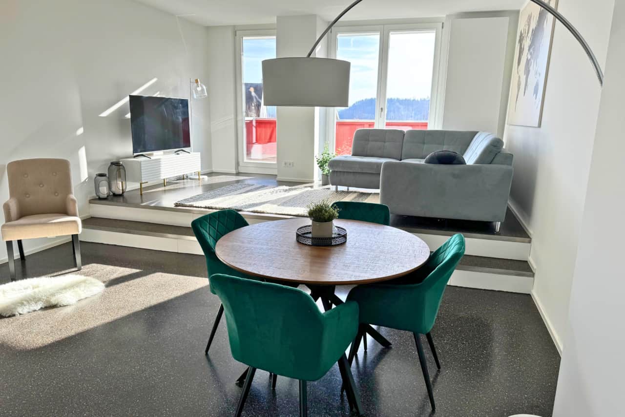 Esstisch Wohnzimmer Echtholz mit 4 Stühlen