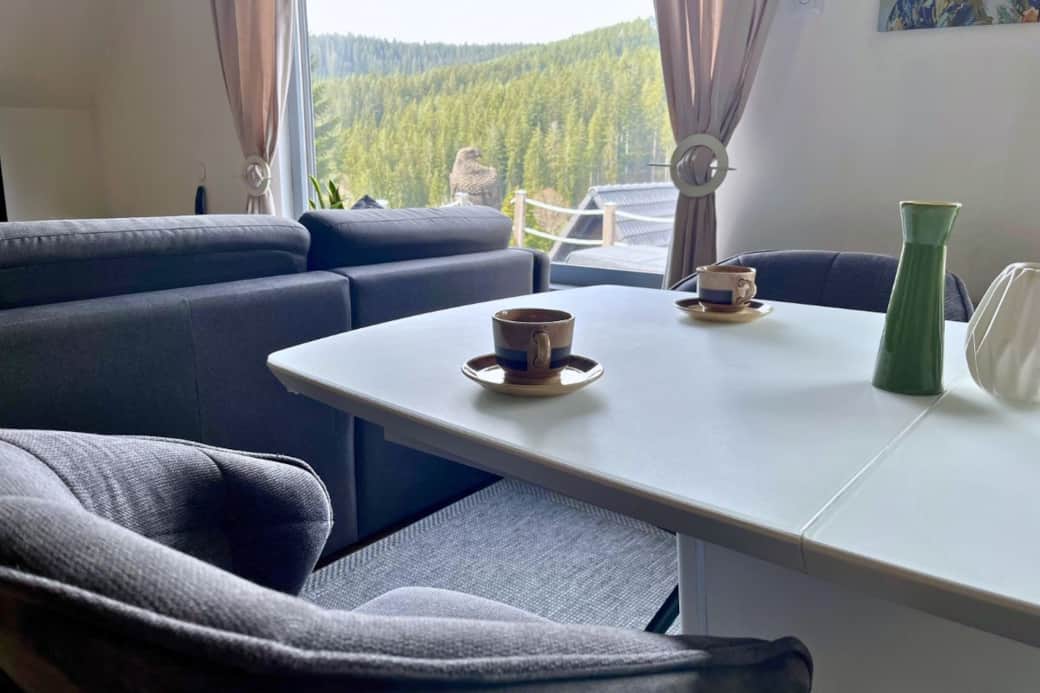 Ausziehbarer Esstisch mit Ausblick