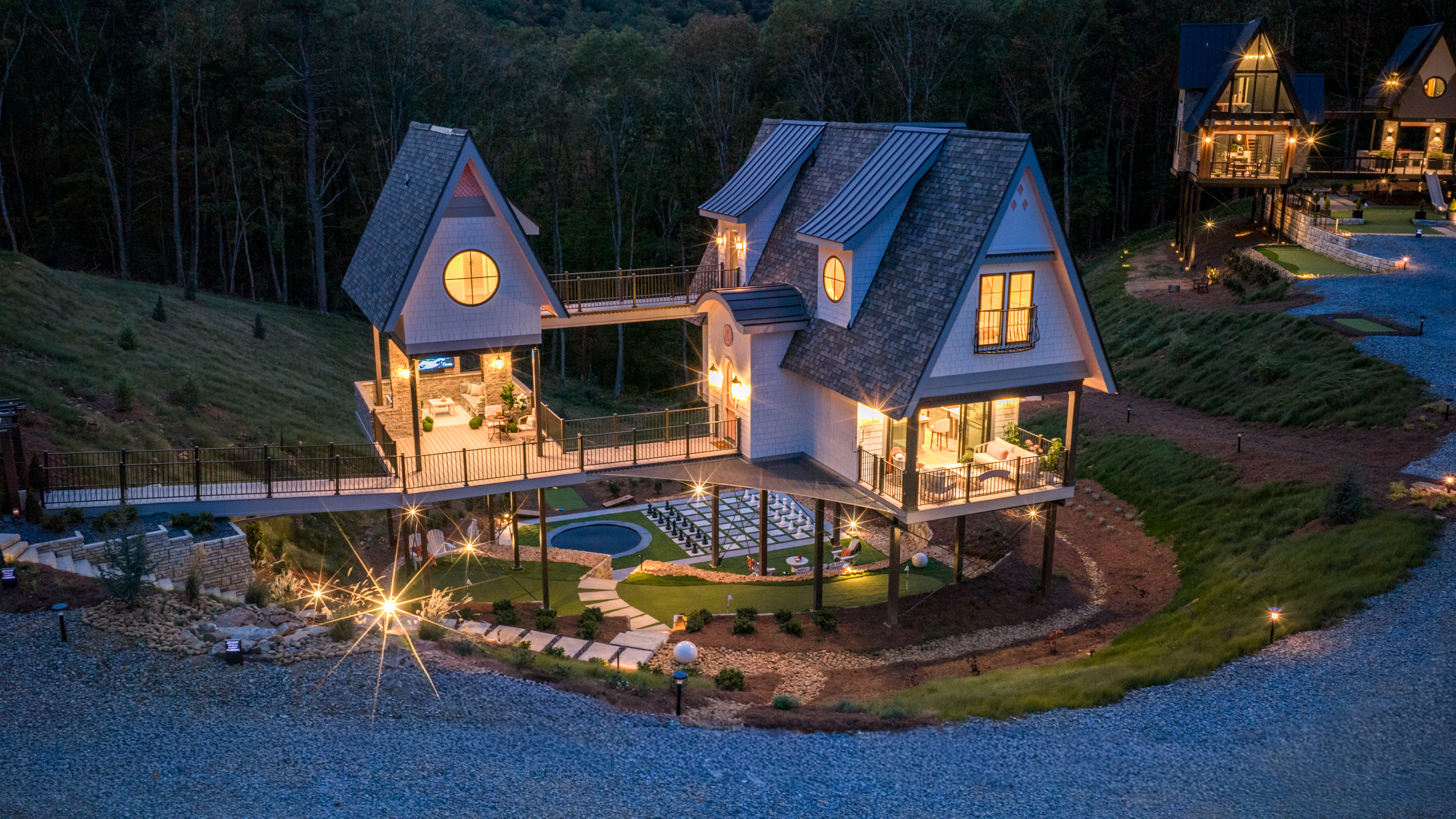 テラスハウス(Jenny様) The Jenny: The Perch Treehouse at Pinhoti Peak - Vacation Home in
