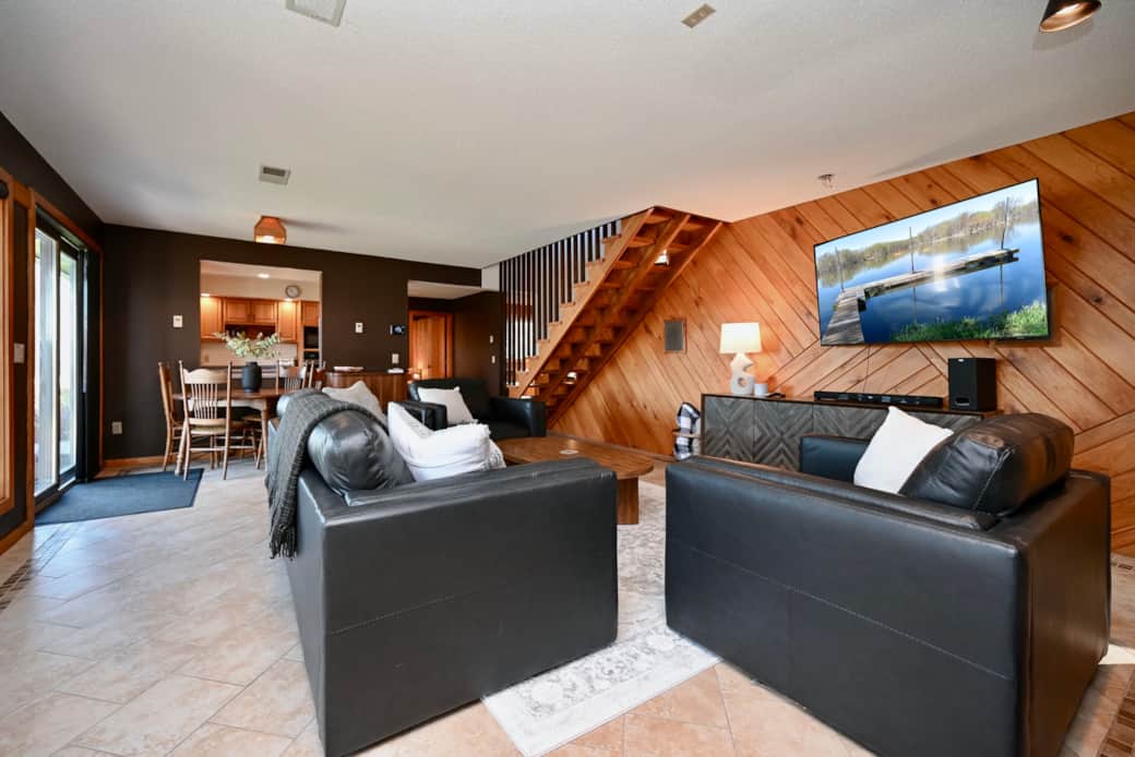 2 Living Room 2
