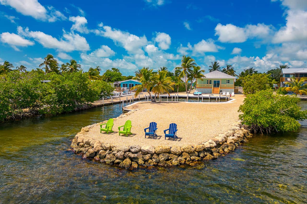 Captain House point for fishing, snorkeling, and relaxing.