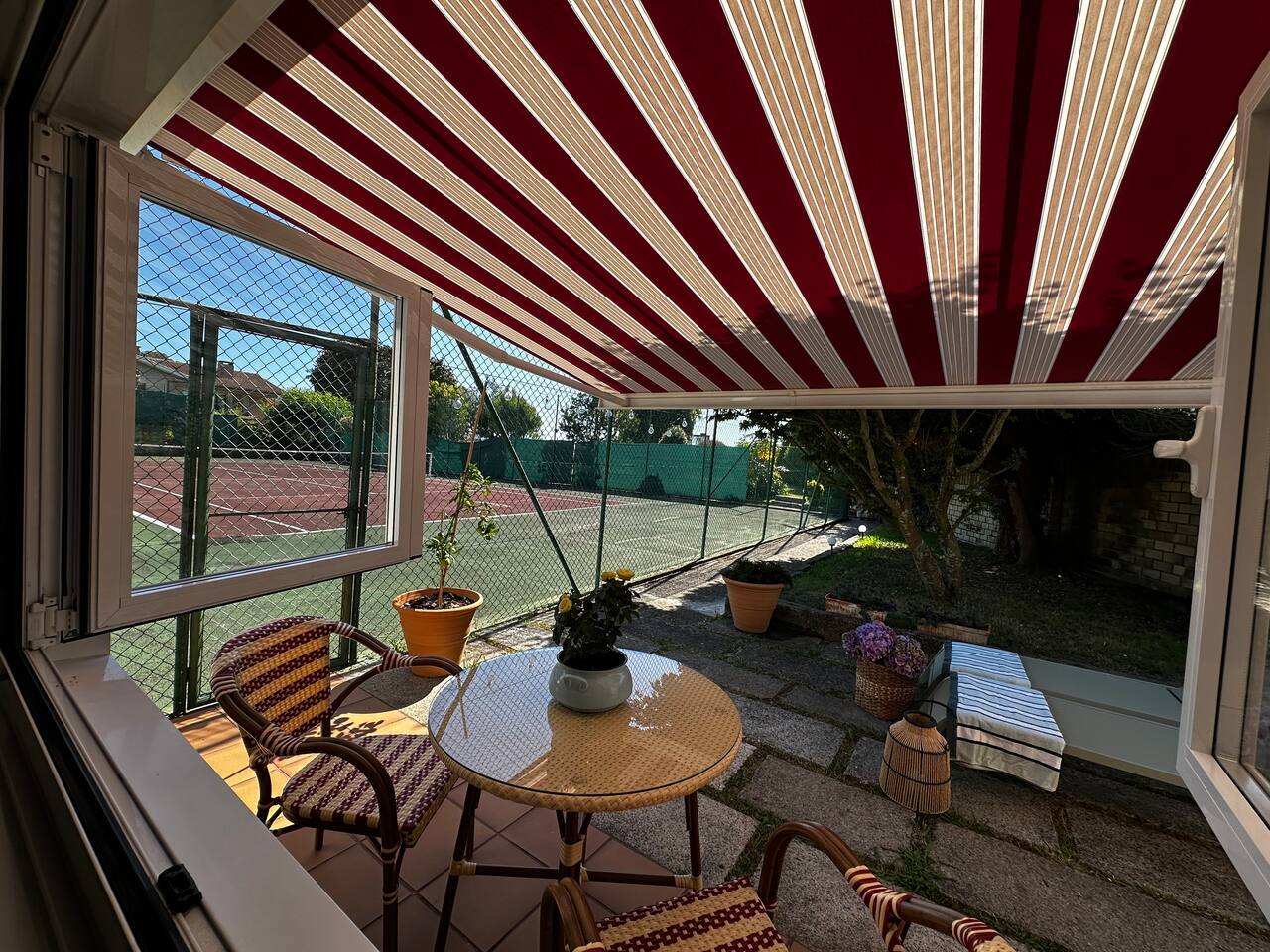 Casita en la playa, parking+pista de tenis by YBH
