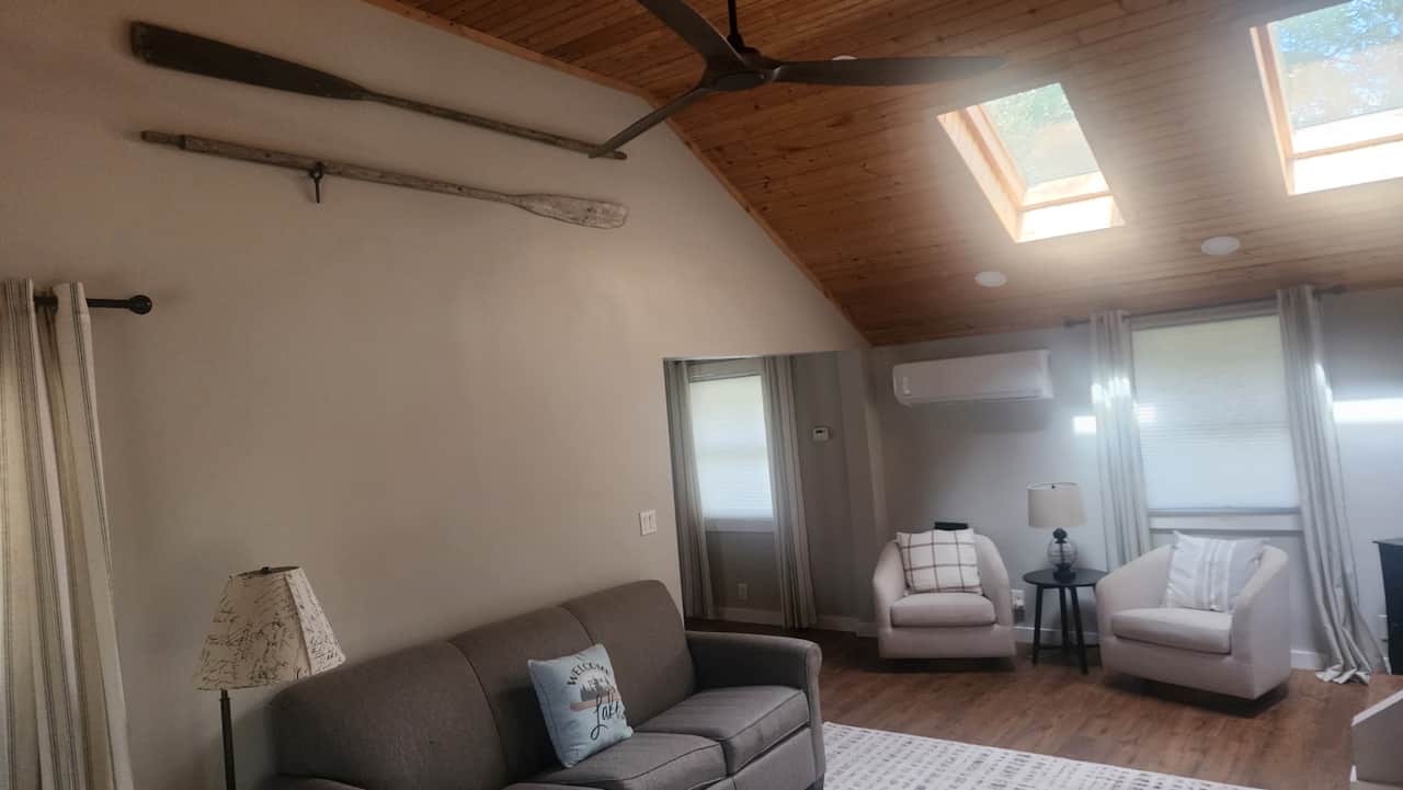 Angler's Rest - Living Room